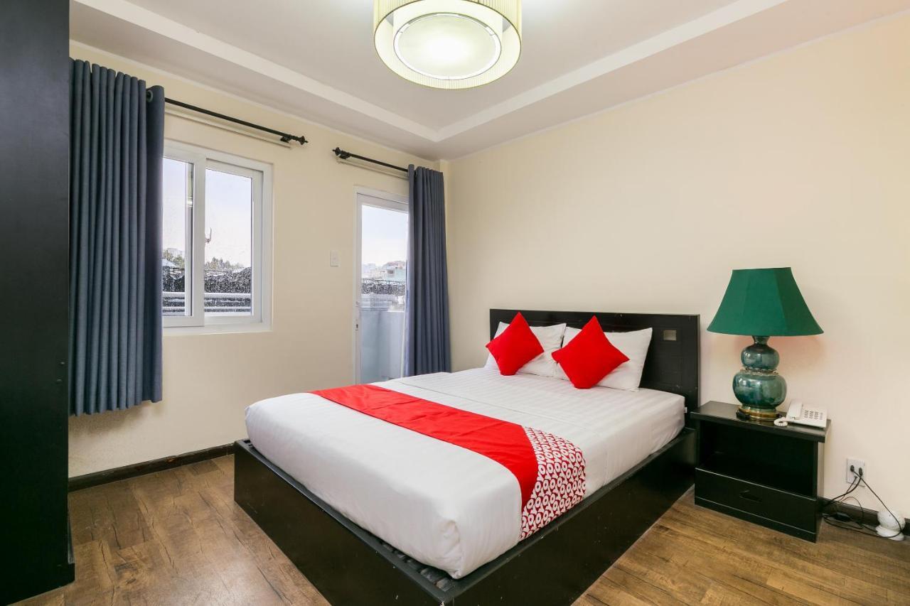 Oyo 438 Small Bay Hotel 호치민 외부 사진