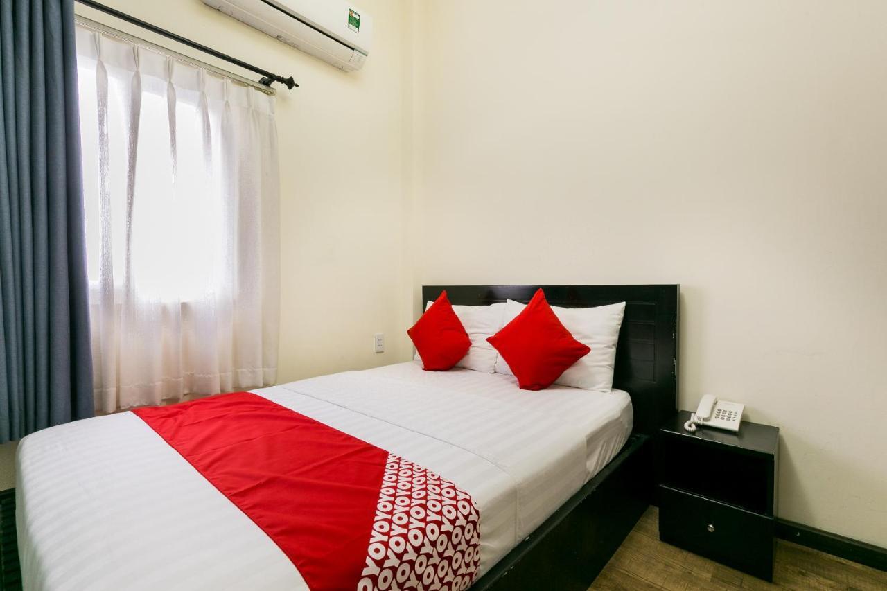 Oyo 438 Small Bay Hotel 호치민 외부 사진