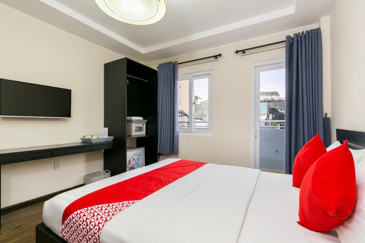 Oyo 438 Small Bay Hotel 호치민 외부 사진