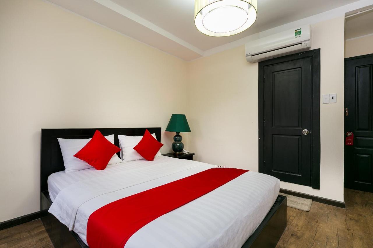 Oyo 438 Small Bay Hotel 호치민 외부 사진